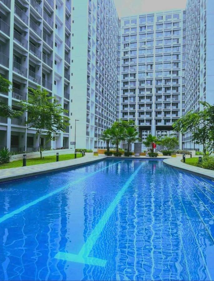 Deluxe Suites Razelles 2 At Shore 2 Residences Tower 1 Pasay Extérieur photo