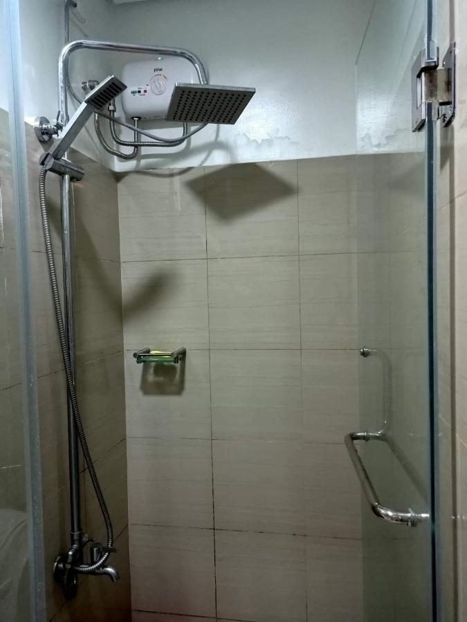 Deluxe Suites Razelles 2 At Shore 2 Residences Tower 1 Pasay Extérieur photo