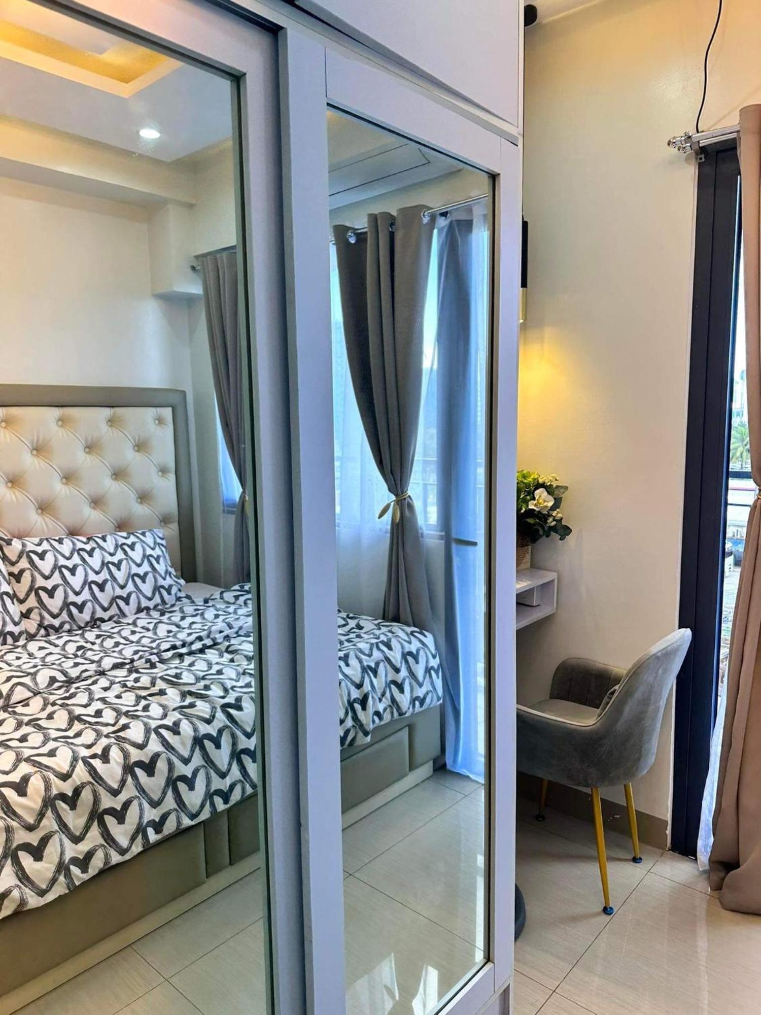 Deluxe Suites Razelles 2 At Shore 2 Residences Tower 1 Pasay Extérieur photo